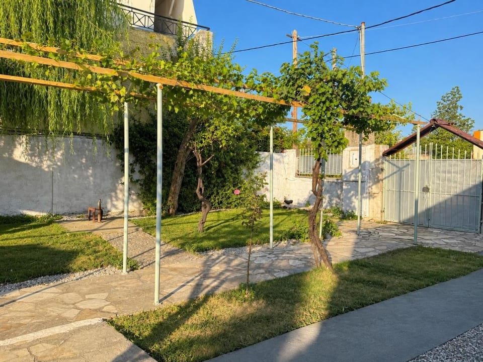 Garden, Garden