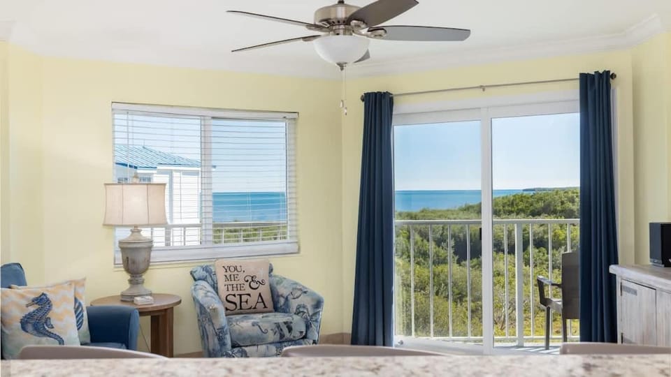 Catch the Day Toast the Night- Fish Dive & Island Vibes House in Tavernier