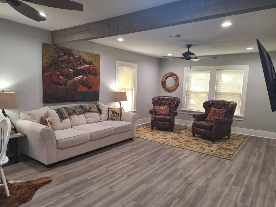 Casa Lynda - Heart of Tomball House in Tomball