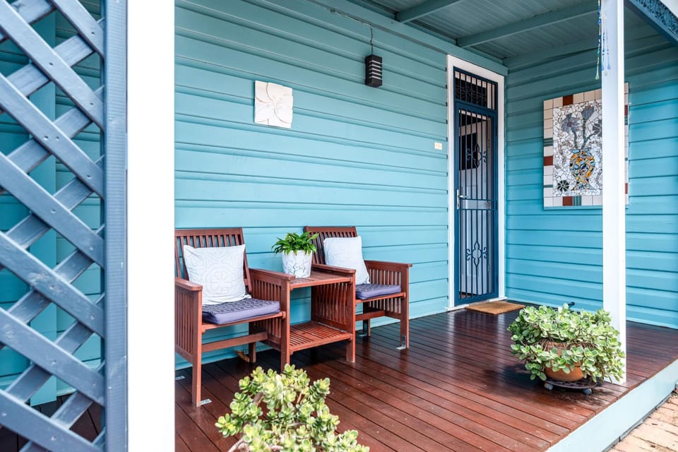 Mystique - Walk to Hamilton & West End House in New South Wales