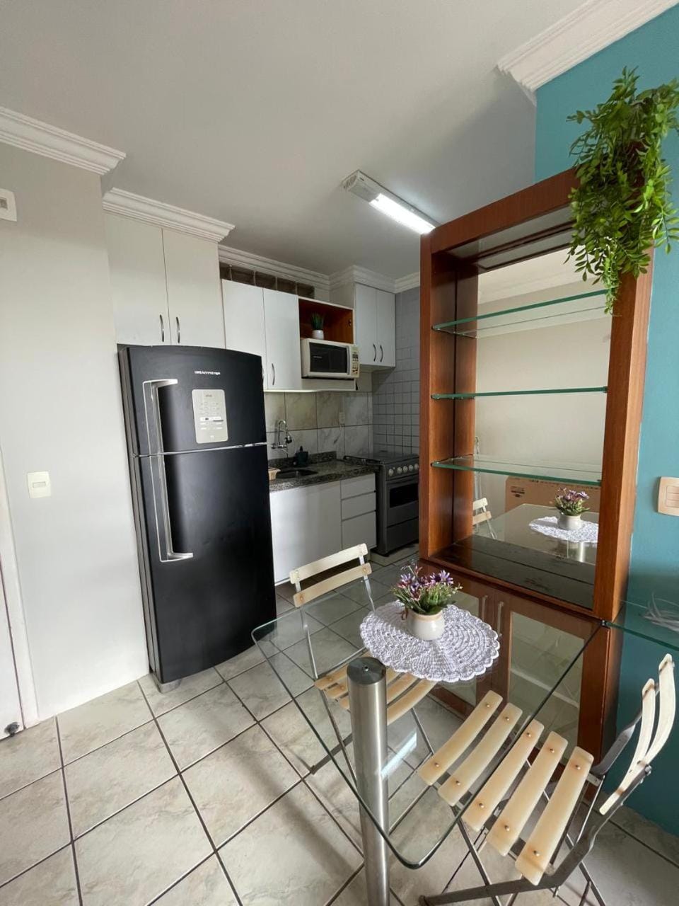 Kitchen or kitchenette, Dining area, oven, stove