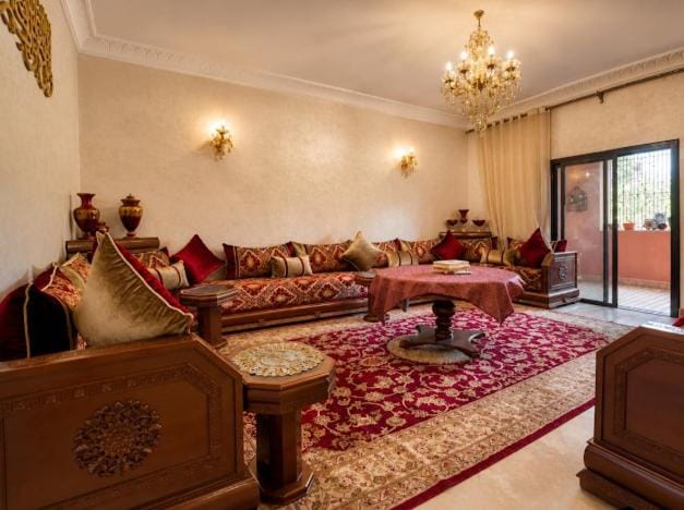 Luxurious Family Home Pool Garden Private Parking Apartment in Marrakesh
