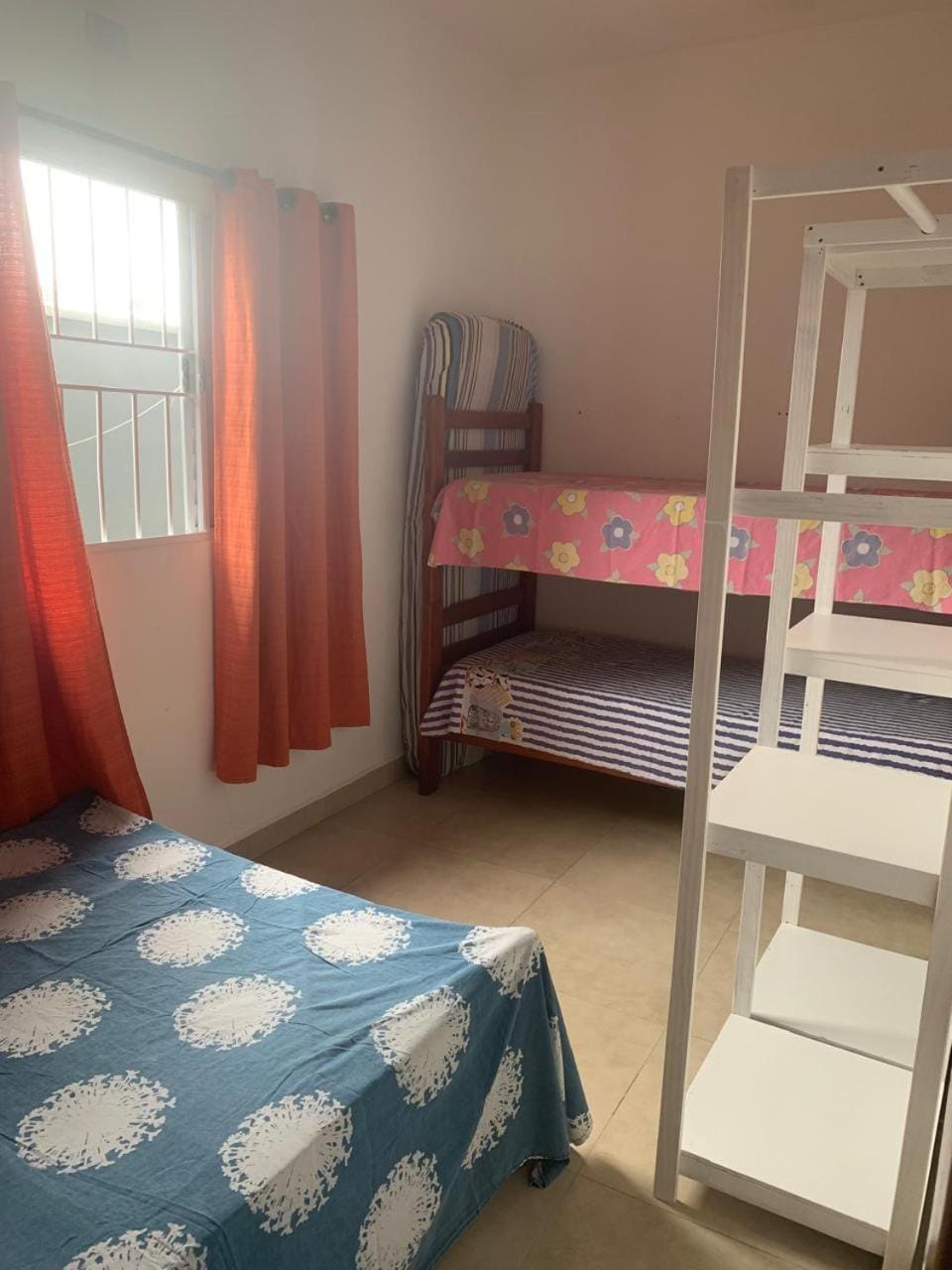Bed, Bedroom, bunk bed
