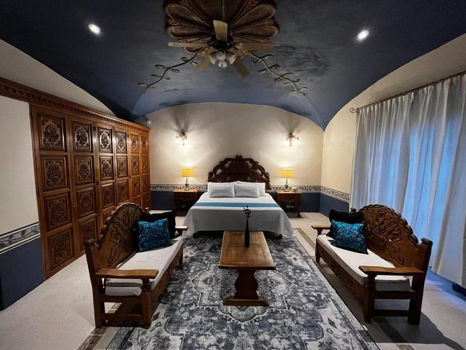 Hacienda Manantial House in San Miguel de Allende