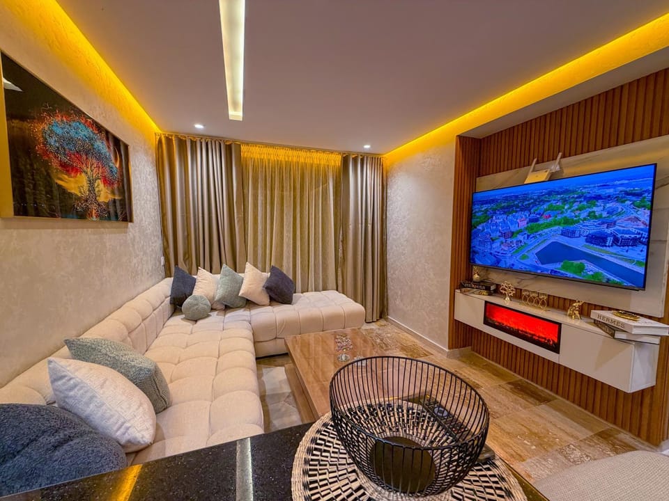TV and multimedia, Living room, Seating area