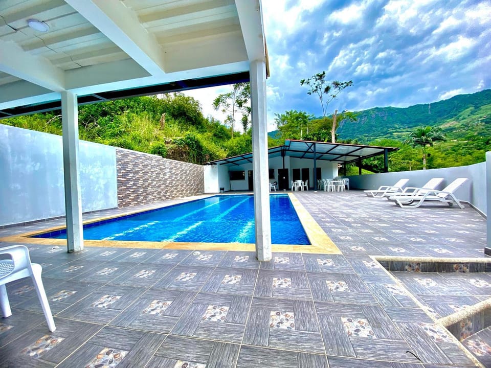 Centro Recreacional Tres Potrillos Villeta Hotel in Cundinamarca, Colombia
