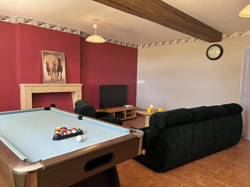 Gîte familial, climatisation, animaux acceptés - 6 pers. - FR-1-489-648 House in Auvergne-Rhône-Alpes
