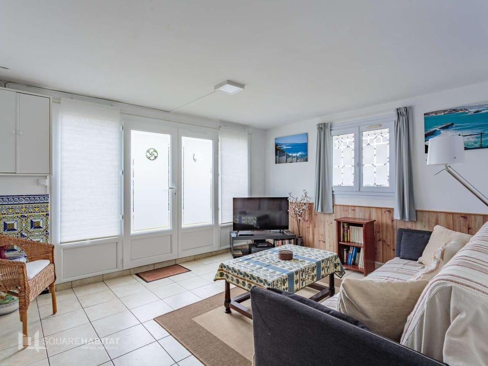 Appartement agréable proche plage Erromardie - 4 pers. - FR-1-4-715 Apartment in Saint-Jean-de-Luz