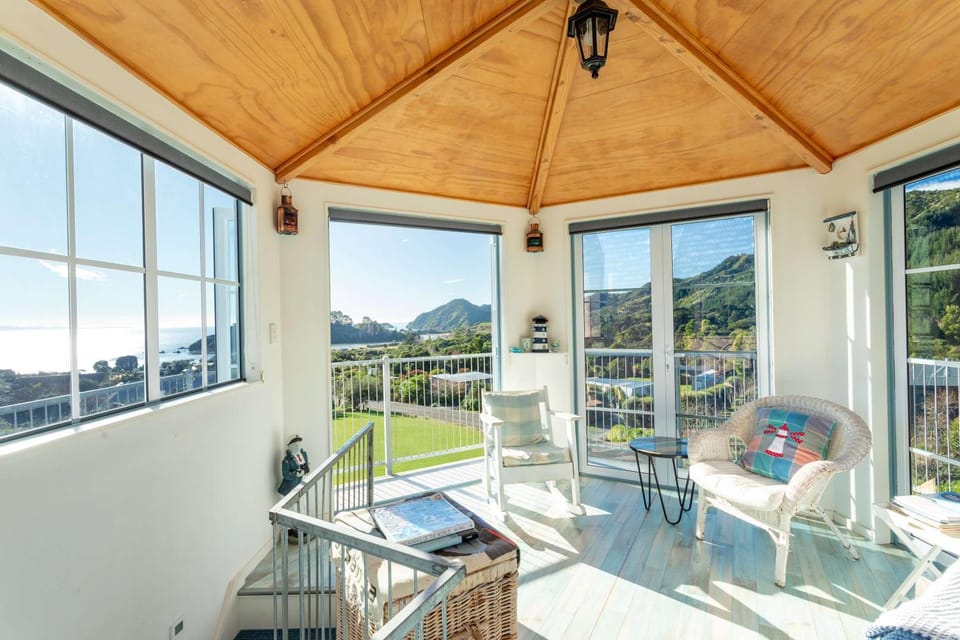The Lighthouse at Ligar Bay - Romantic Coastal Escape with Spa House in Tasman District, Tasman, New Zealand
