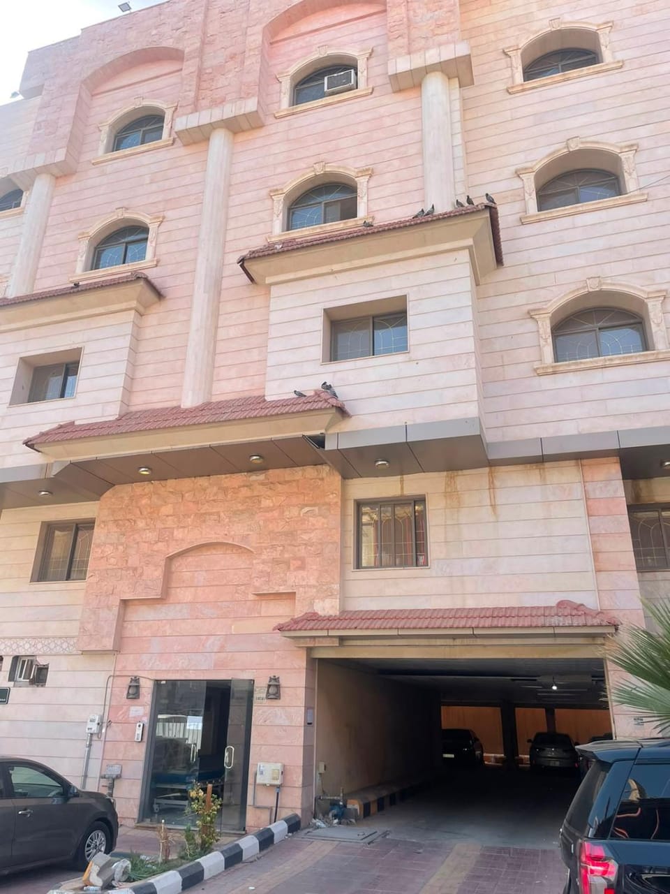 Property building, Day, Parking