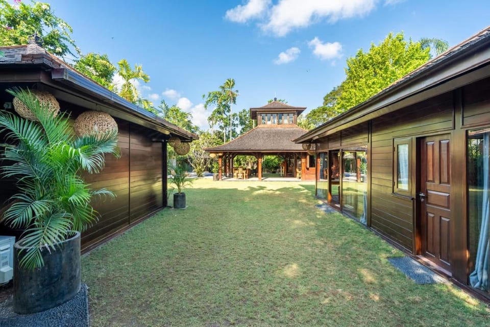 Property building, Garden view