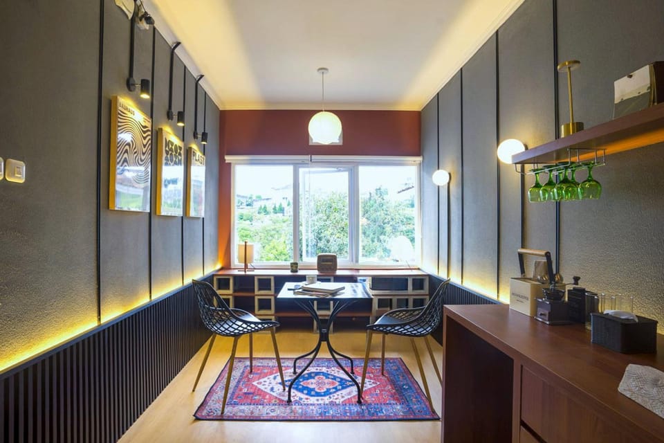 Facade/entrance, Seating area