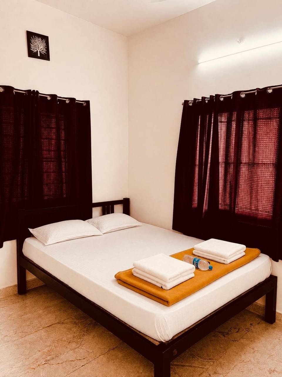 AURO BAY inn Bed and Breakfast in Tamil Nadu