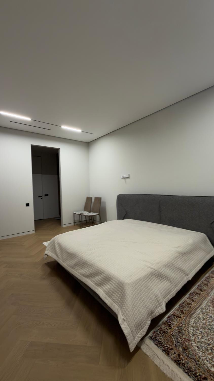 С видом на горы Apartment in Almaty