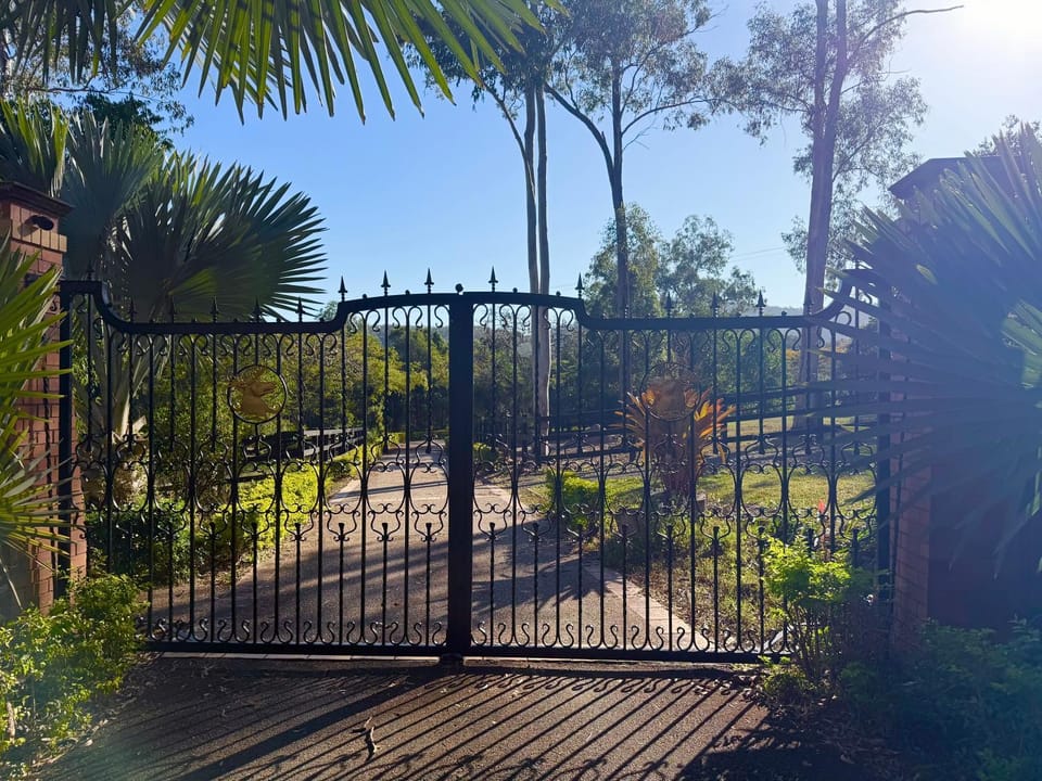 Golden Grove Retreat - Gold Coast Hinterland Villa in Gold Coast