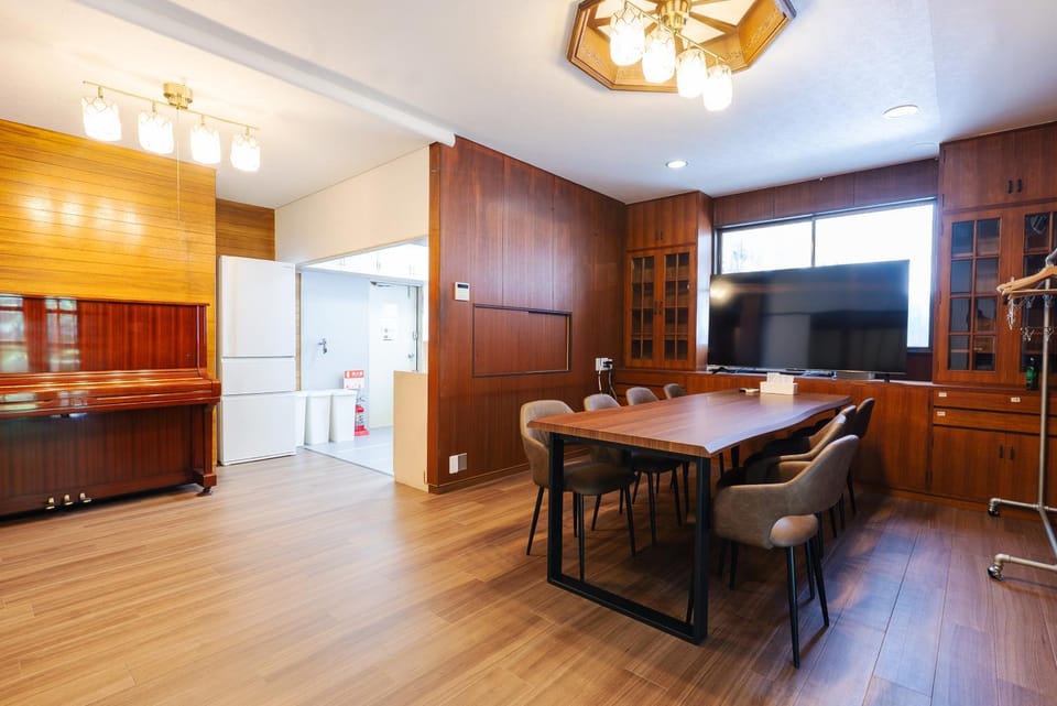 Kitchen or kitchenette, Living room, Dining area