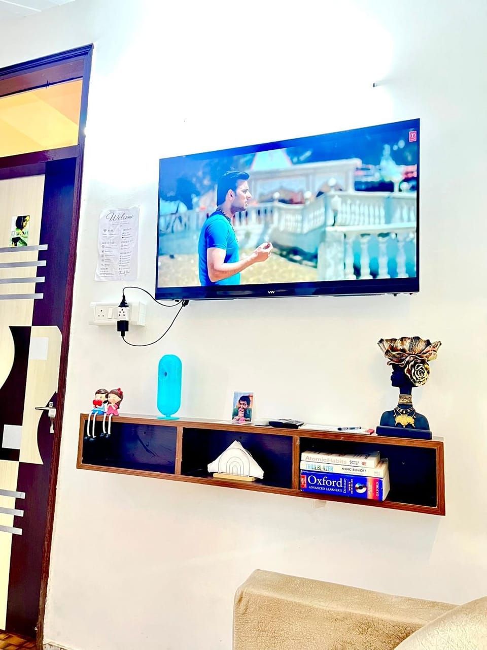 Urban Serenity Stays, Bollywood Bliss, 2 BHK apartment in Rohini , ABS Stays Apartment in Delhi