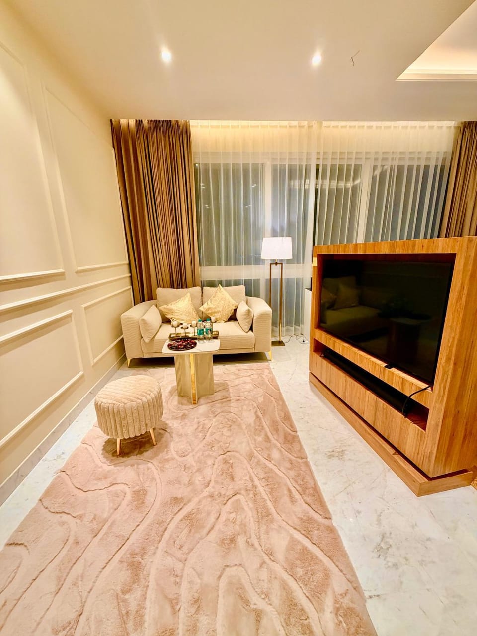 Leela Residence Luxury Studio Apartment Apartment in Bengaluru