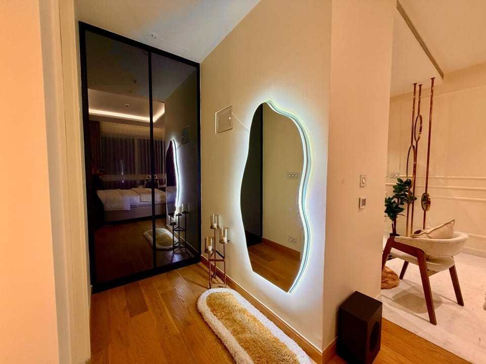 Leela Residence Luxury Studio Apartment Apartment in Bengaluru
