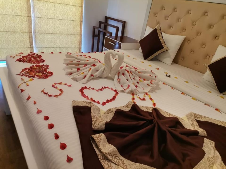 Lake Infinity Luxury Condos Apartment in Nuwara Eliya