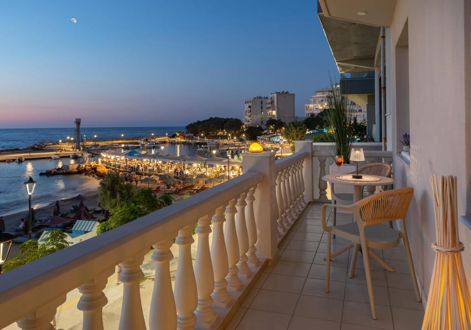 Night, View (from property/room), Balcony/Terrace, Balcony/Terrace, City view, Sea view