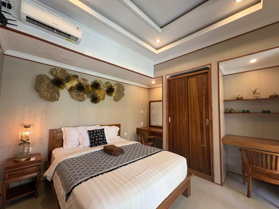 Bed, Photo of the whole room, Bedroom, wardrobe