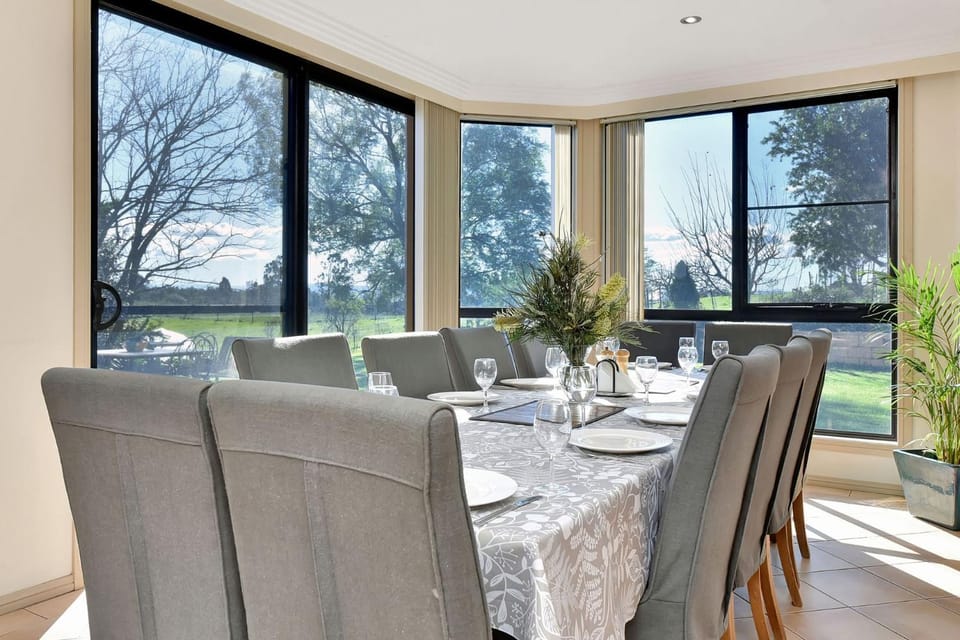 Aqua Dolce Retreat Pokolbin Hunter Valley House in Rothbury