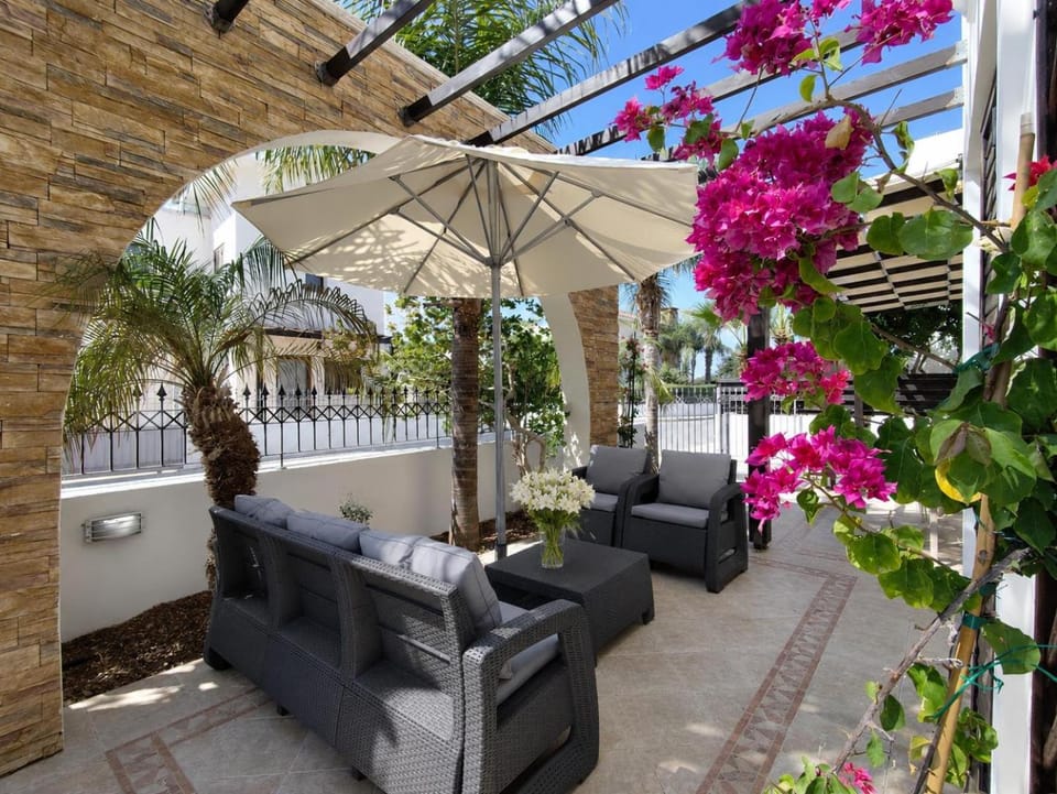 Garden, Seating area
