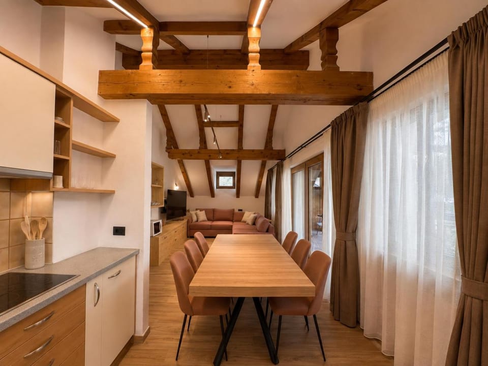 Kitchen or kitchenette, Living room, Dining area
