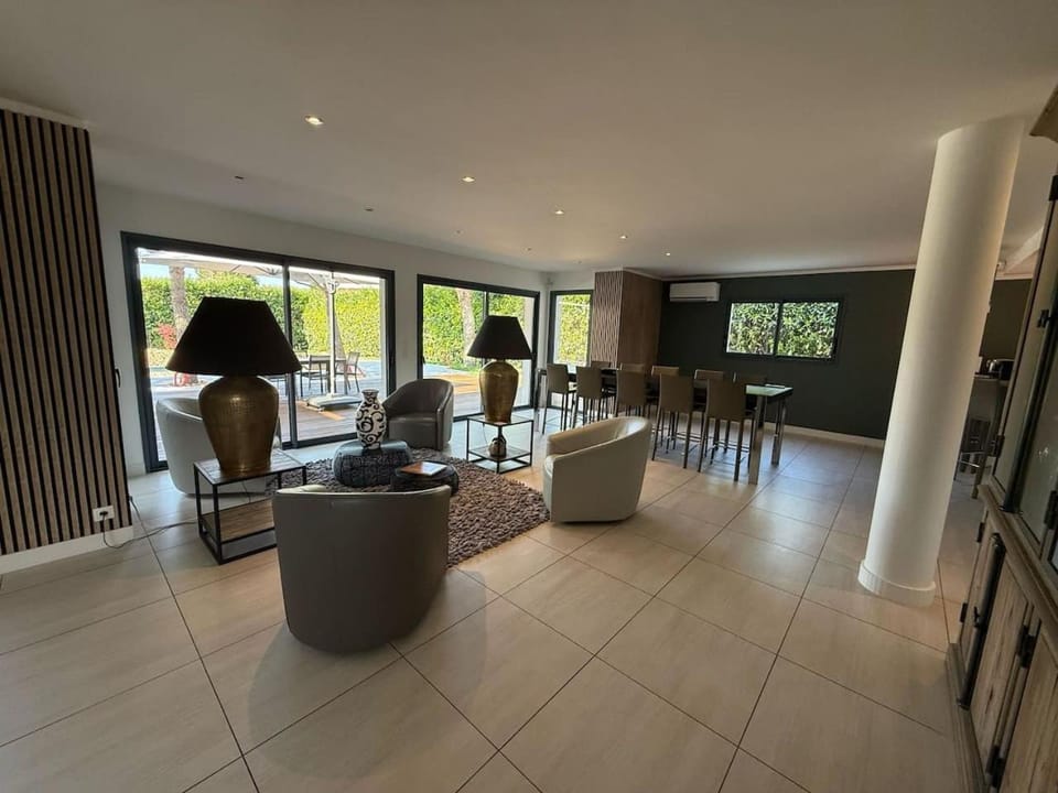 Rivages Bay Apartment in Haute-Savoie