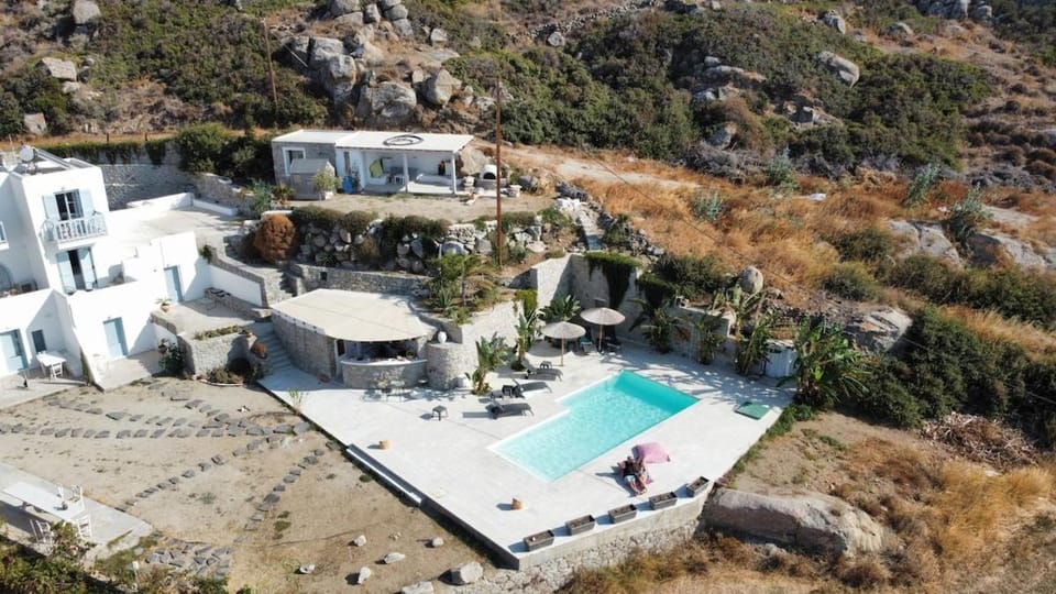 Plaka's Petite seaside view Apartment in Decentralized Administration of the Aegean