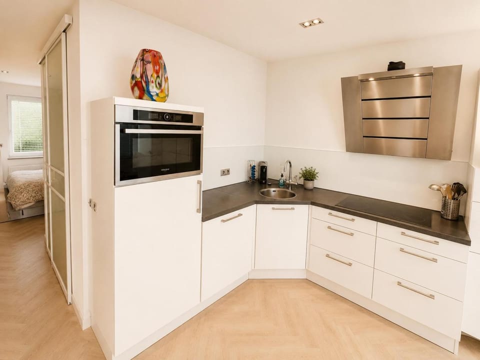Loft studio, private garden & parking near Utrecht Bed and Breakfast in Utrecht