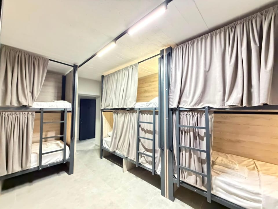Photo of the whole room, bunk bed