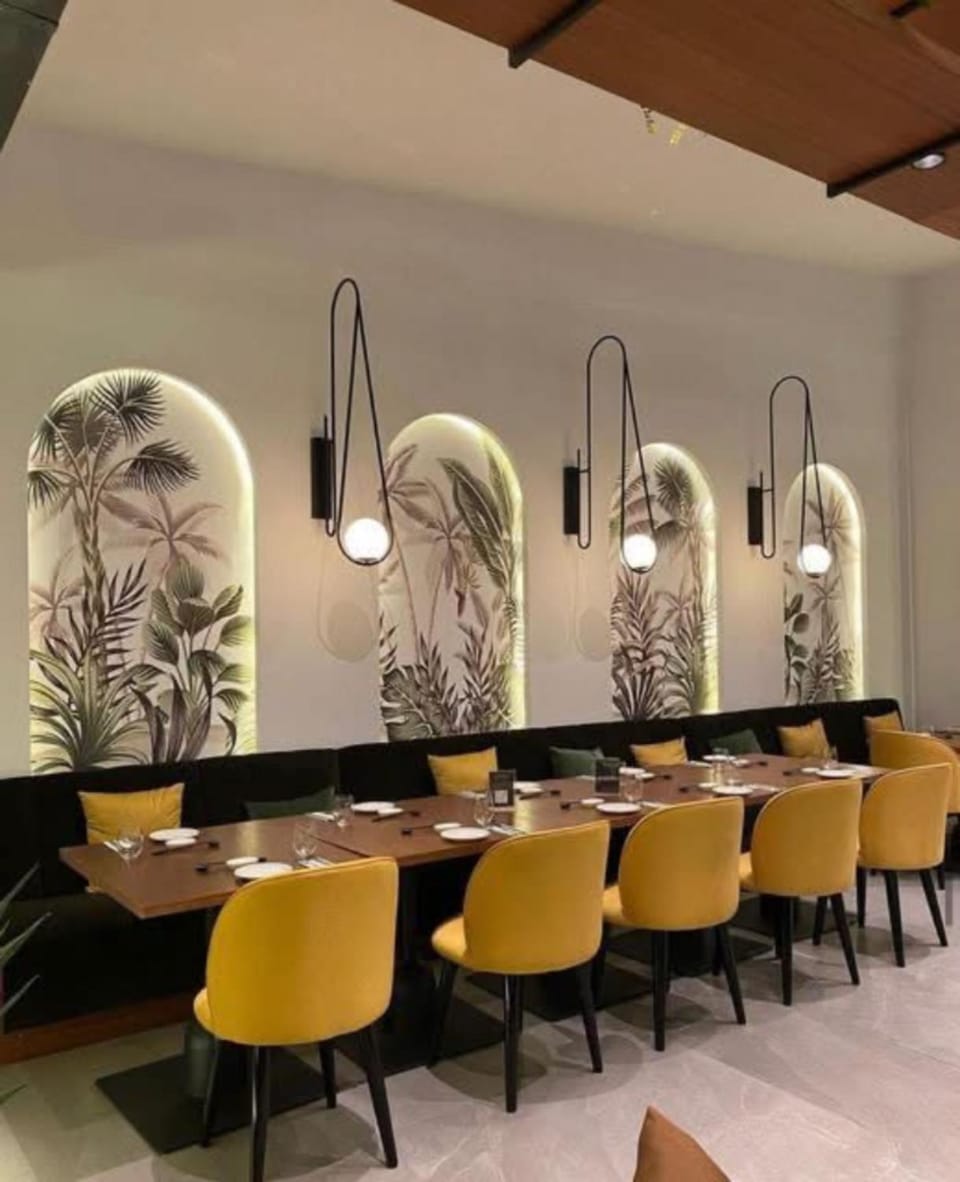 Restaurant/places to eat, Restaurant/places to eat