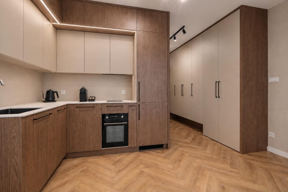 Kitchen or kitchenette, oven, pet friendly, stove
