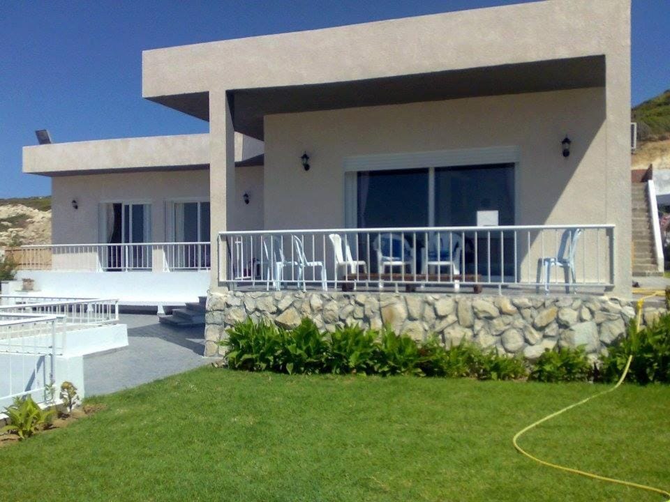 Luxury villa with sea & mountain views and fireplace Villa in Tunisia