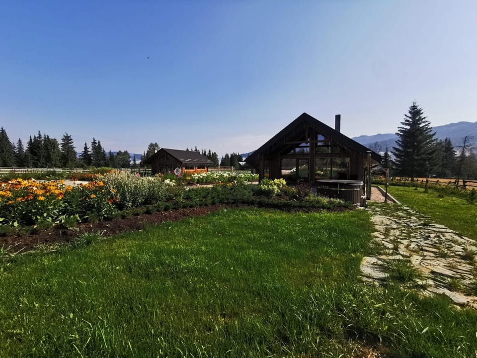Property building, Mountain view
