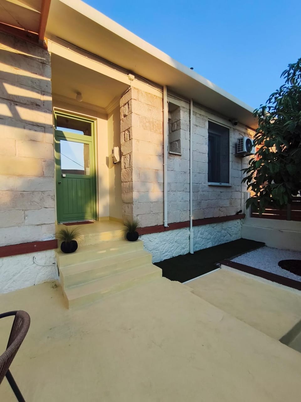 Property building, Facade/entrance