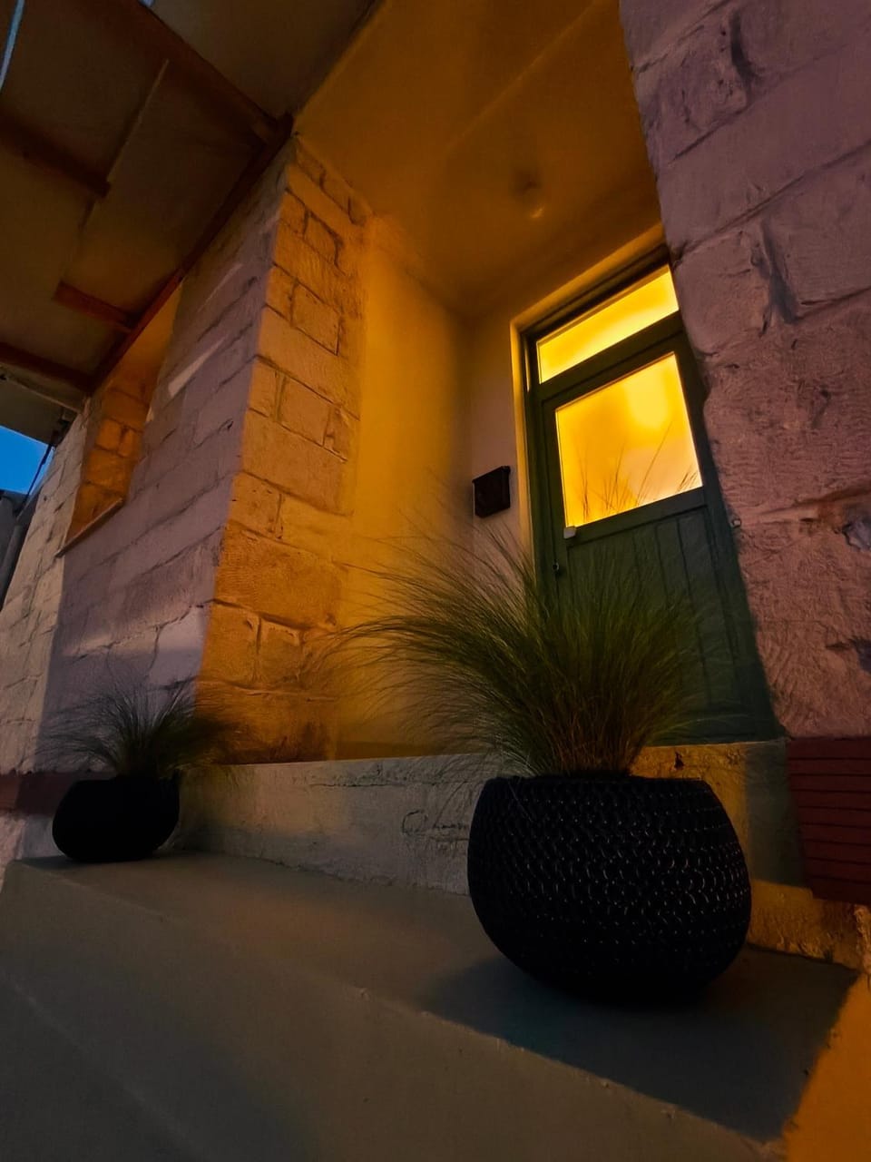 Property building, Facade/entrance, Night