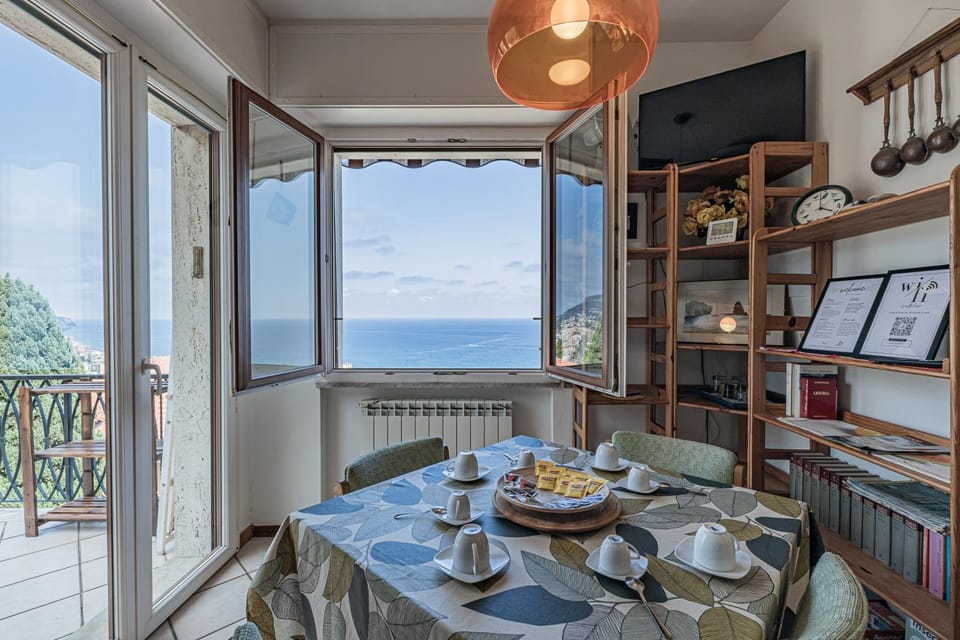 Living room, Sea view
