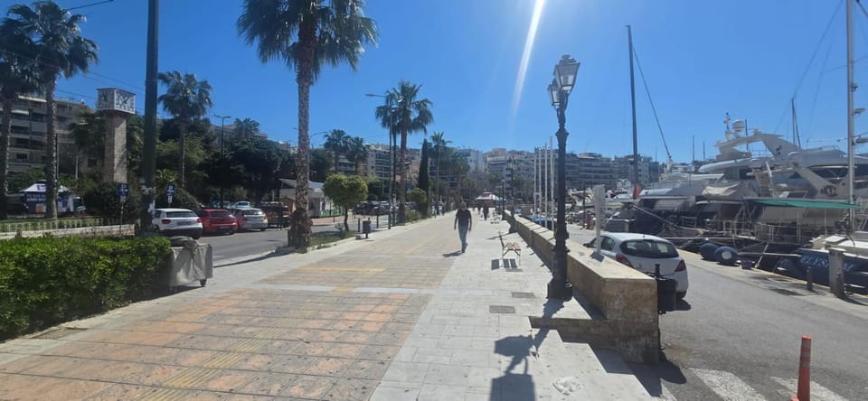 Kou3 - Cozy Room in Pireas - Walk Everywhere Vacation rental in Pireas