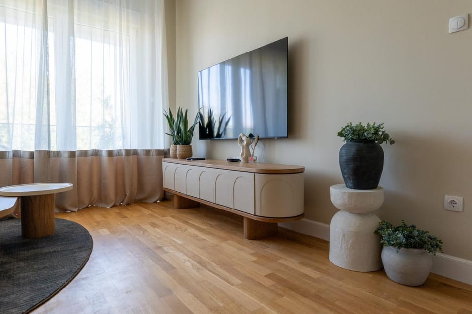 TV and multimedia, Living room