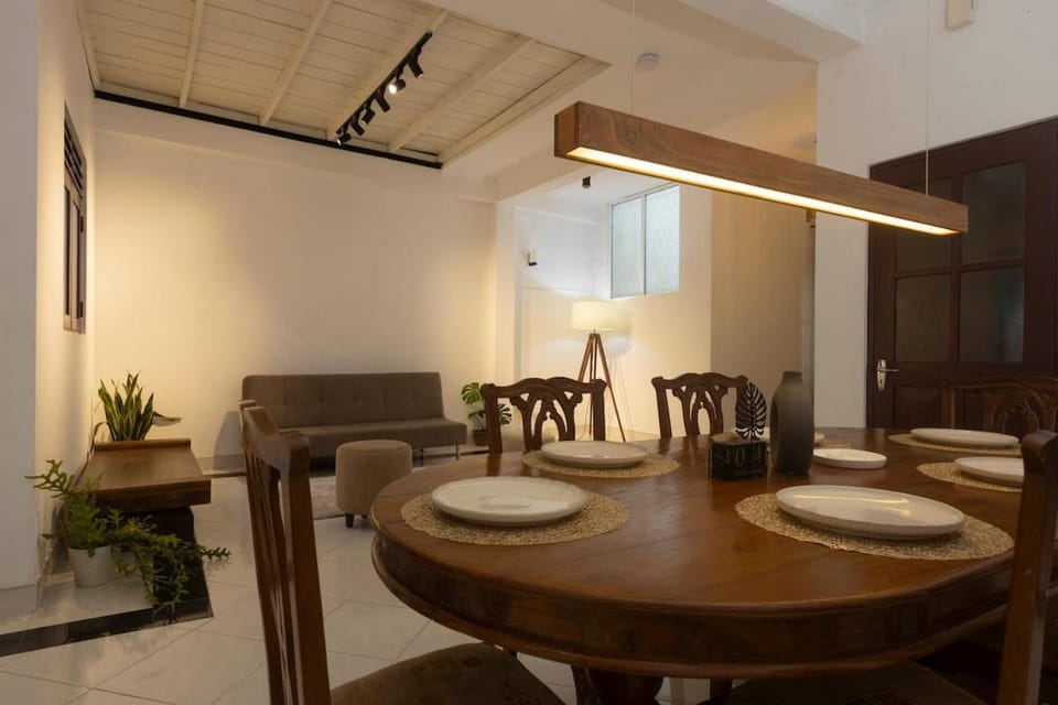 Vesta Hills Kandy - Mountain View Homestay House in Kandy
