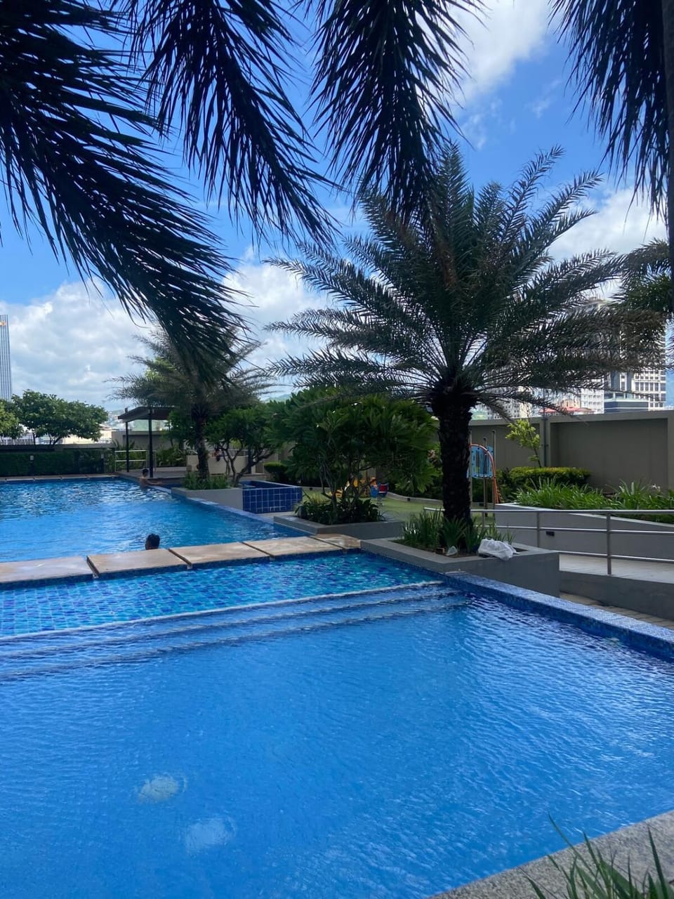 Cozy City View B&B Reset at Horizon 101 Apartment hotel in Lapu-Lapu City