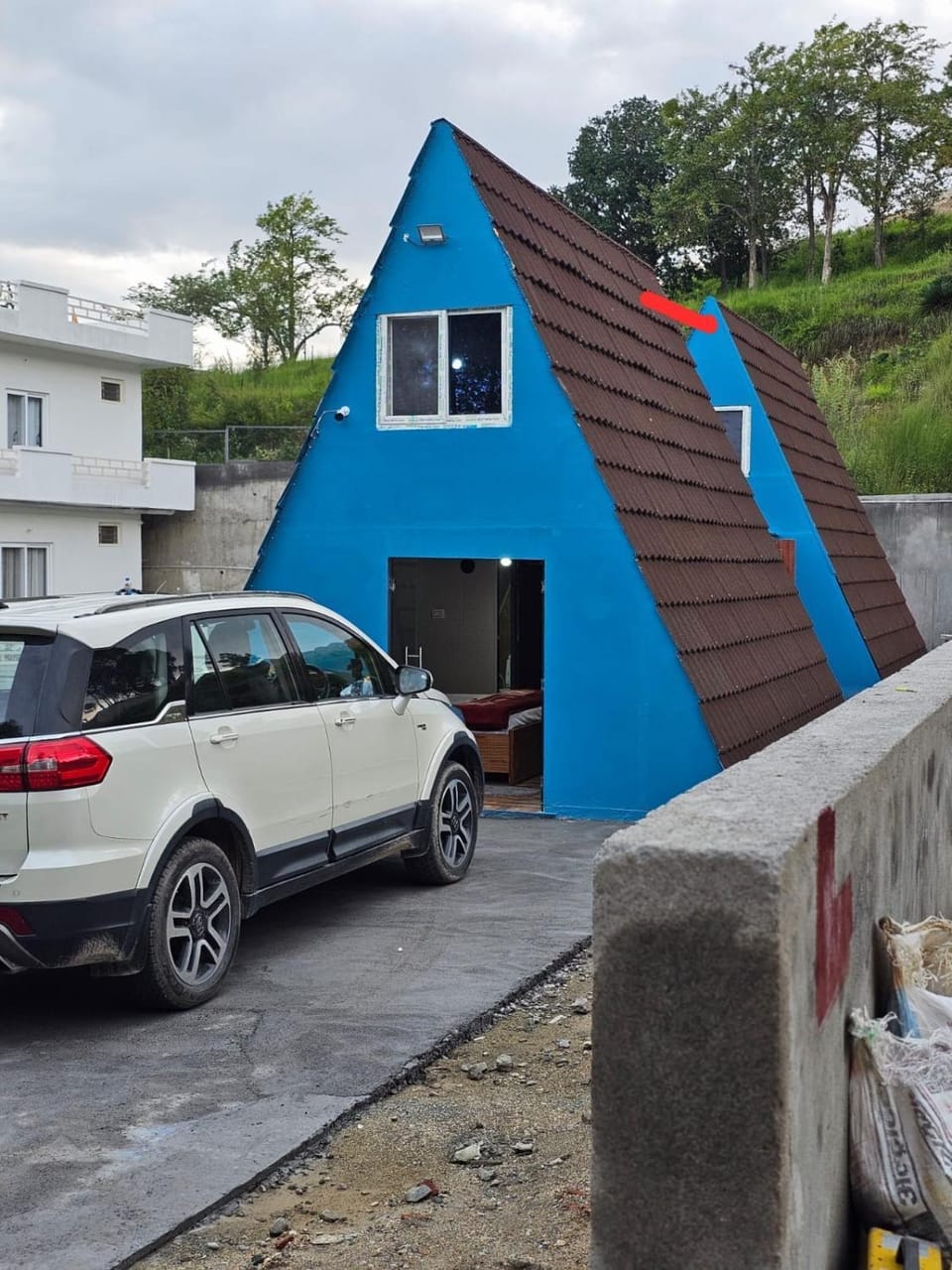 Monal Huts Bed and Breakfast in Uttarakhand