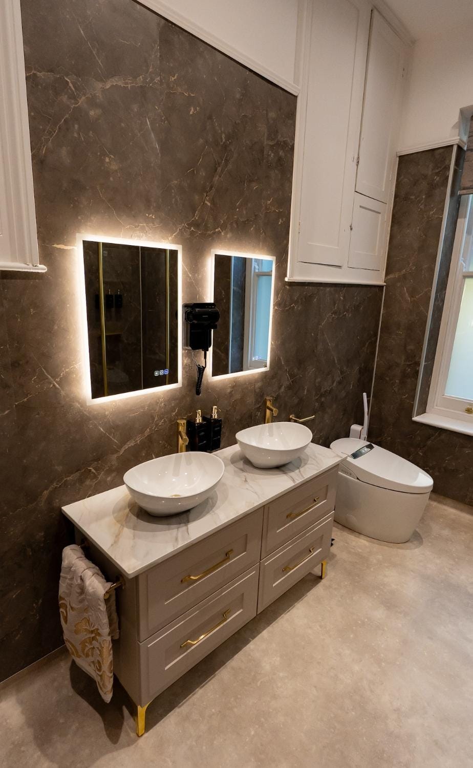 Toilet, Bathroom