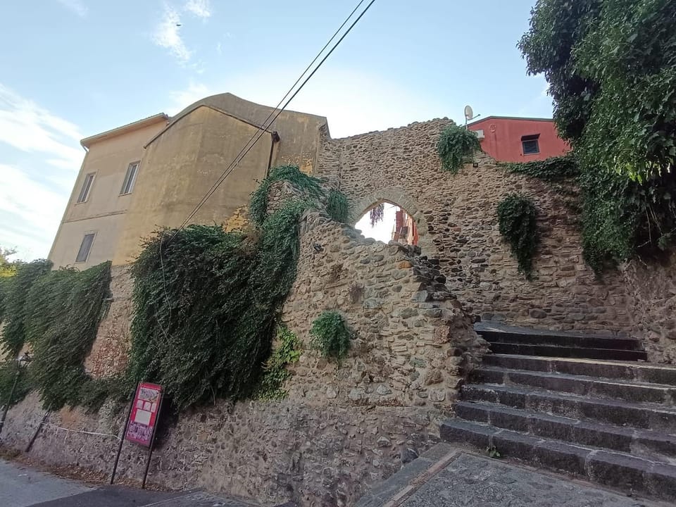 Arco Antico House in Patti