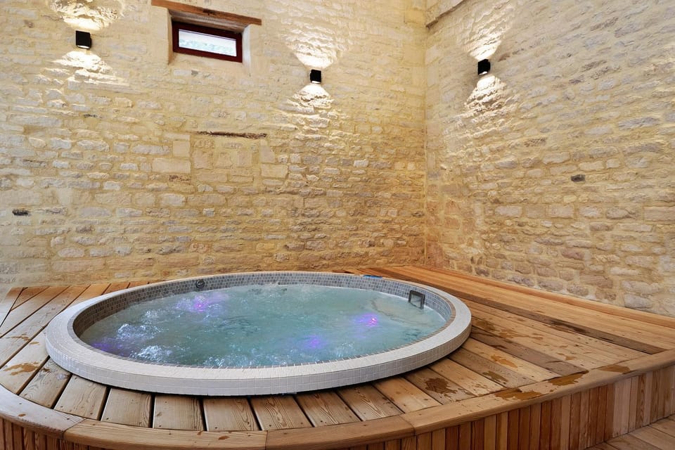 Domaine du Château de Pierrepont House in Normandy