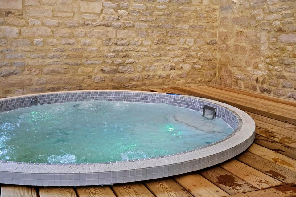 Domaine du Château de Pierrepont House in Normandy