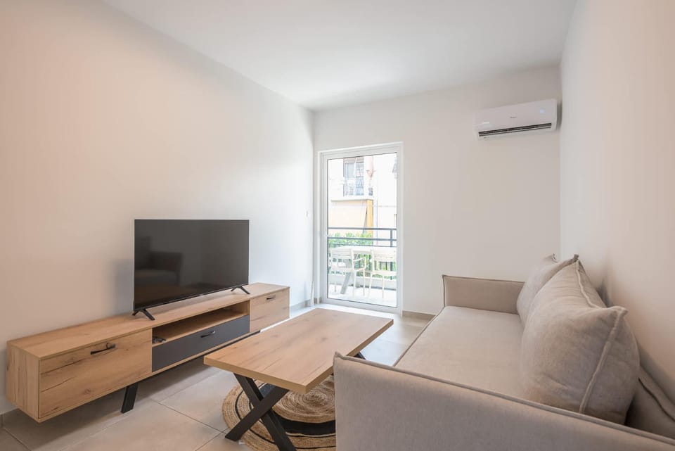 Spacious New 2BR Apartment Sleeps 6 Apartment in Kallithea